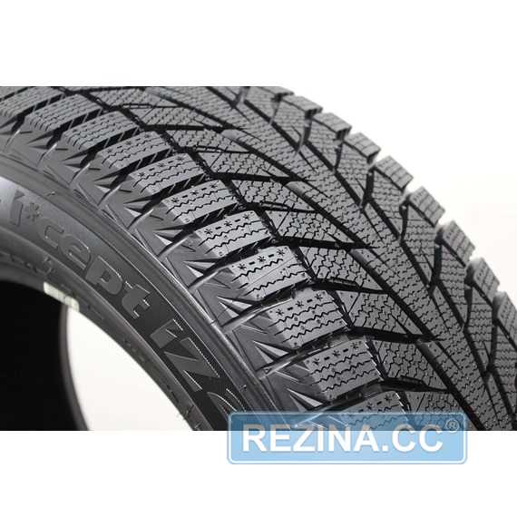 Купити Зимова шина HANKOOK Winter i*cept iZ2 W616 215/70R15 98T